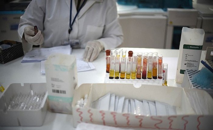 Vacina está sendo produzida por laboratório chinês