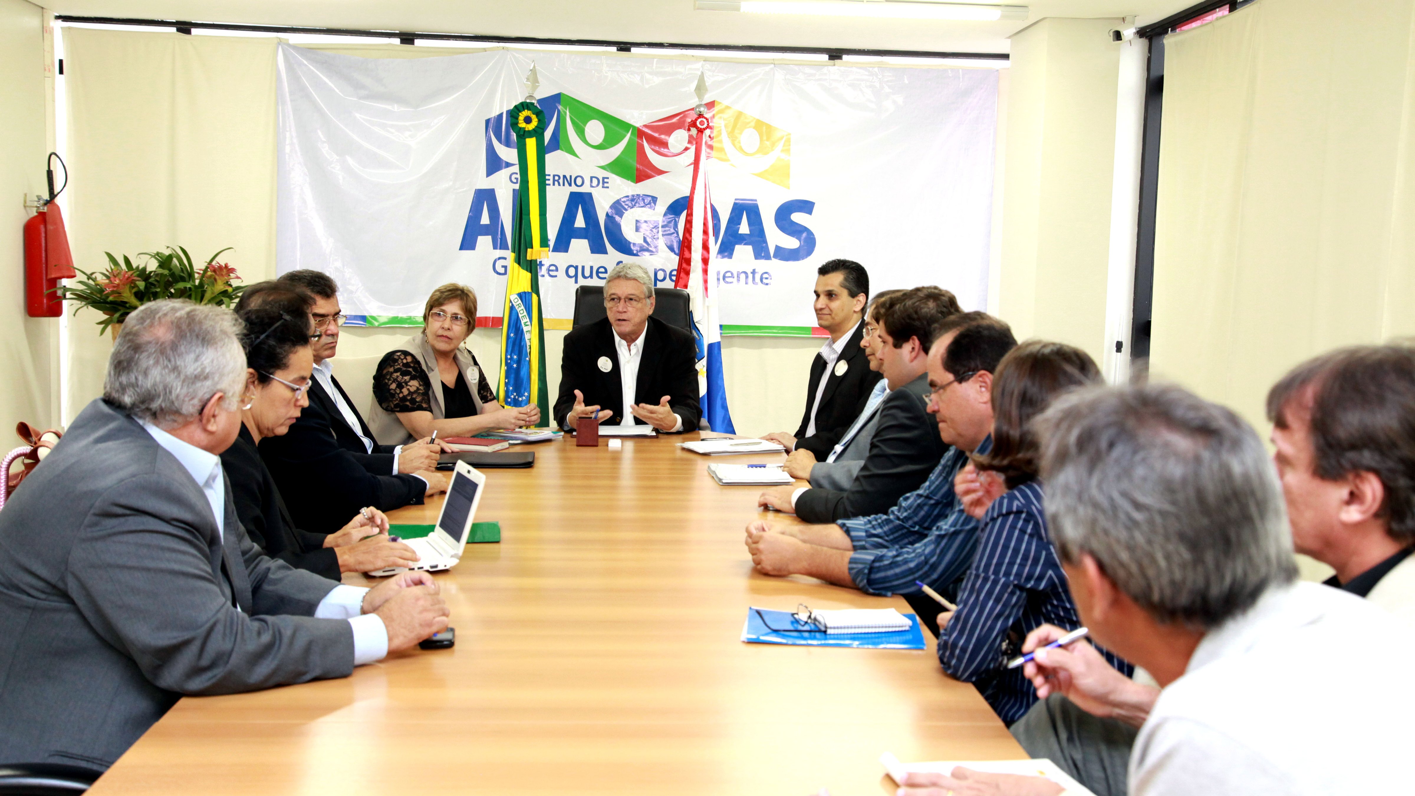 22-06-2011TEOTONIO VILELA - REUNIAO COM (MDS) (A (3).JPG