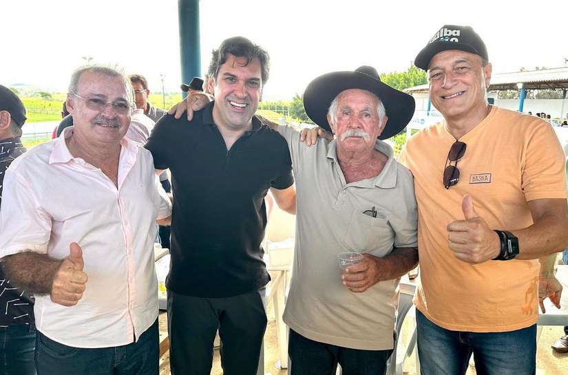 Prefeito e deputados participam de festividades da Padroeira Gloriosa Santa Cruz em Taquarana