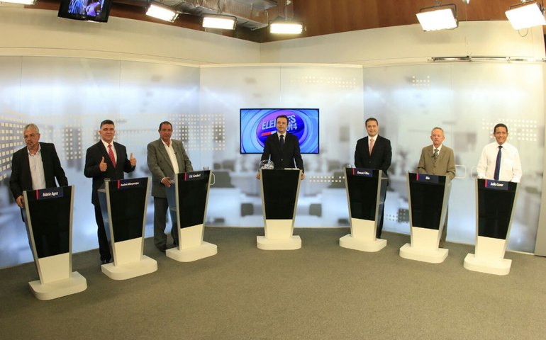 Renan Filho sai vitorioso de mais um debate, agora na TV Pajuçara