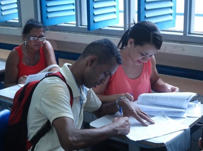 Mais de 2 mil alagoanos assinam contratos da casa própria