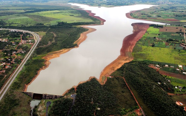 Força-tarefa combate invasão de área de proteção ambiental no DF