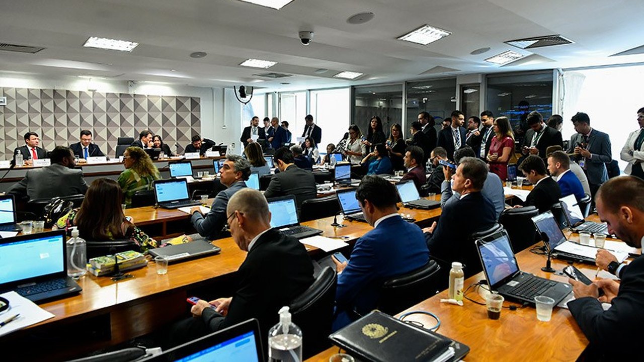 CPMI ouve fotógrafo que registrou atos antidemocráticos do 8 de janeiro