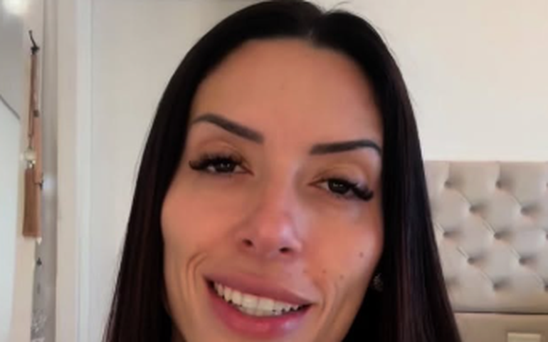 Mulher de Cris Pereira defende o humorista após condenação por estupro de vulnerável