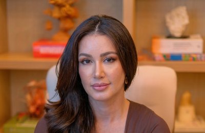 Hidratação adequada é aliada no processo de emagrecimento, explica nutricionista Tatiane Terêncio