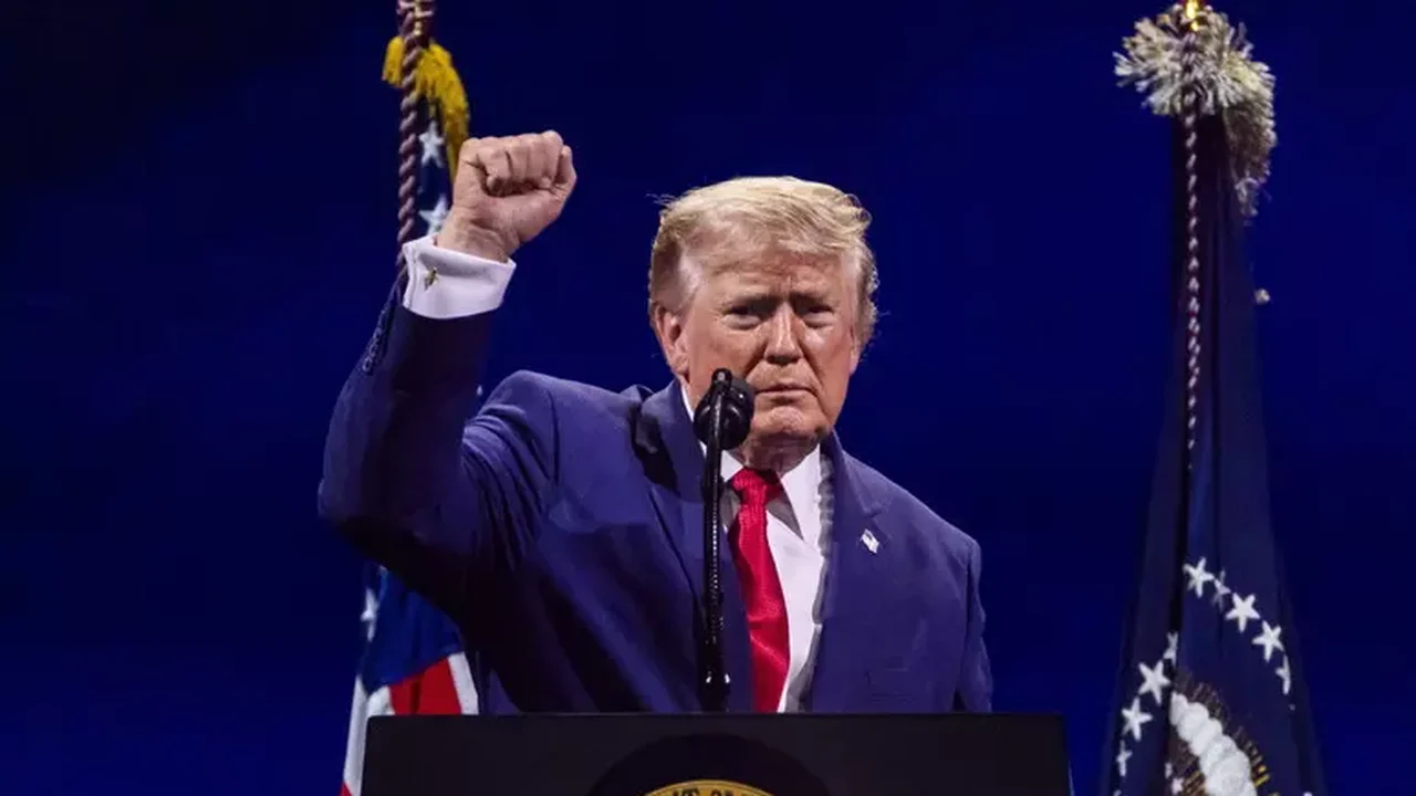 Trump revive fantasma do comunismo nos 250 anos da Independência dos EUA