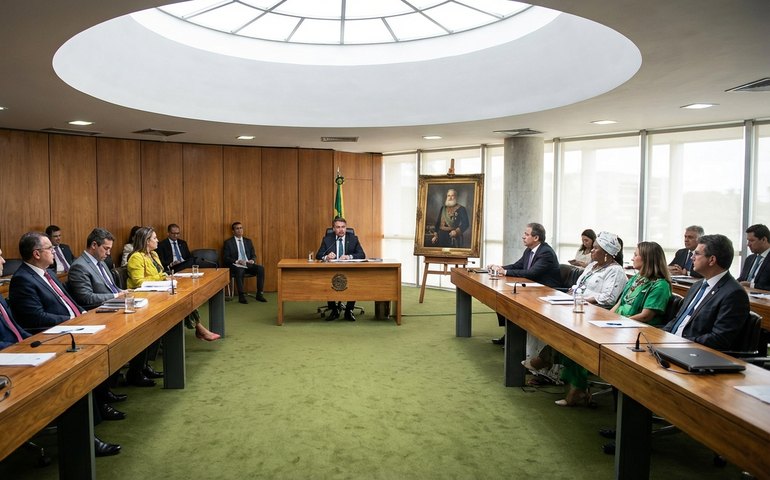 Senado homenageia dom Pedro II e destaca legado institucional do imperador