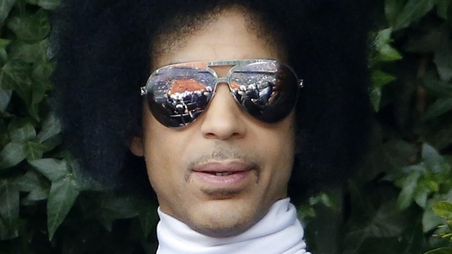 Prince morreu de overdose de opioide, diz agência internacional