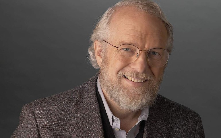 Morre John Warnock, cofundador da Adobe, aos 82 anos