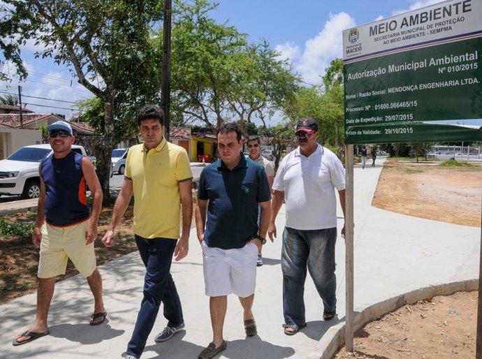 Prefeitura de Maceió segue com obras na Praça Colina dos Eucaliptos