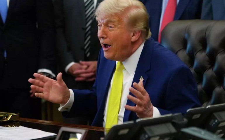 ‼ 'Já chega': Trump convida o Irã a retomar o diálogo após ataque contra Israel