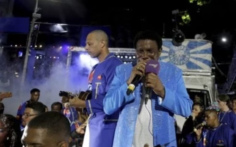 Jornal do Grupo Globo diz que Beija-Flor apresentou 'samba fraco' e não superou maldição de domingo