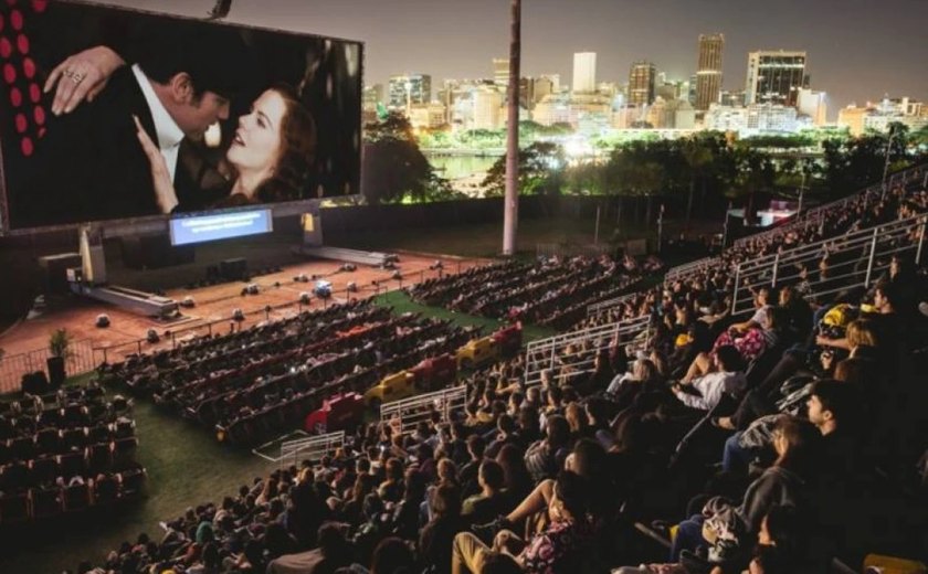 &#8216;Vibra Open Air&#8217;: maior cinema a céu aberto do mundo retorna em seu 20º ano