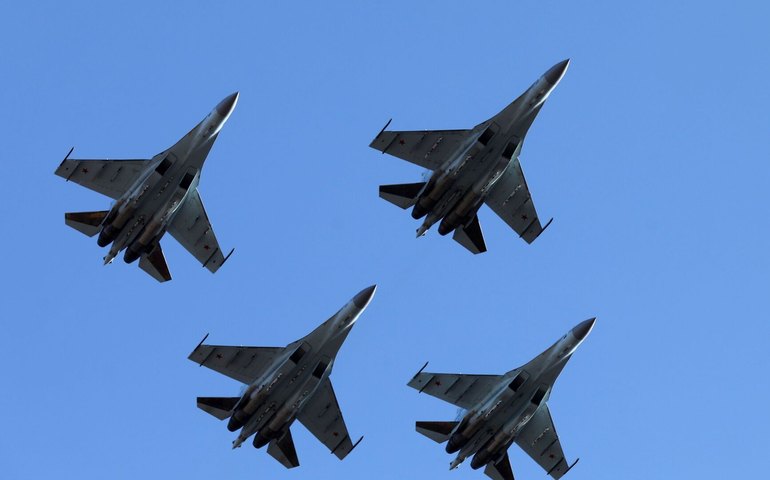 Caça Su-35S da Rússia tem tudo o necessário para combater a Força Aérea dos EUA, diz mídia