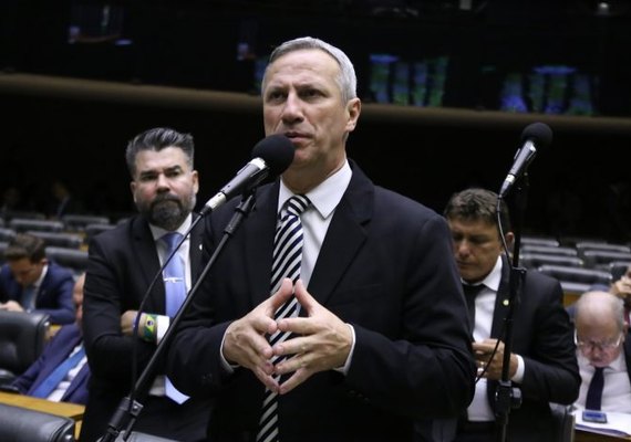 Comissão aprova criação de programa nacional para monitorar e enfrentar violência contra idosos