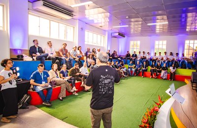 Instituto Vertex reúne mais de 70 empresas alagoanas para conectá-las a 200 talentos formados pelo OxeTech Academy