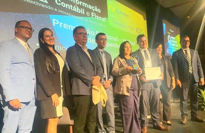 Arapiraca conquista em Brasília prêmio nacional de Informação contábil