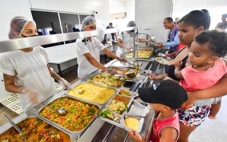 Com 4.500 refeições diárias, restaurantes populares potencializam Programa Pacto Contra a Fome em Alagoas