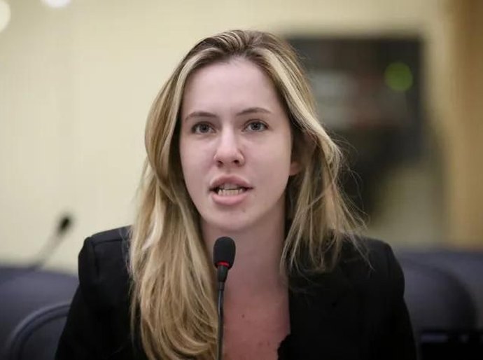 Cibele Moura propõe criação de ambulatórios e protocolo clínico para diagnóstico e tratamento da doença celíaca em Alagoas