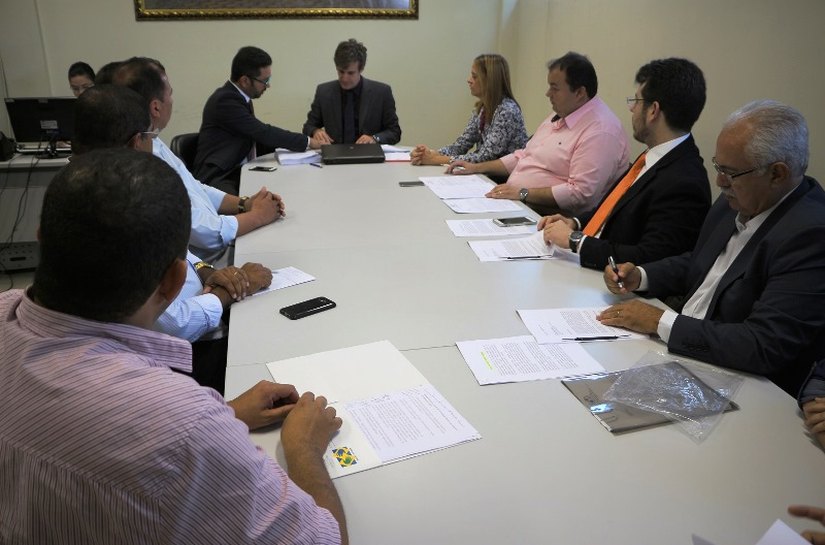Em reunião, MPE recebe representação e vai analisar lei que autoriza venda de terrenos em Arapiraca