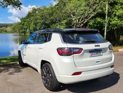 Jeep Compass se reorganiza e mantém disputa direta no segmento de SUVs médios - Sérgio Dias (11).jpeg 