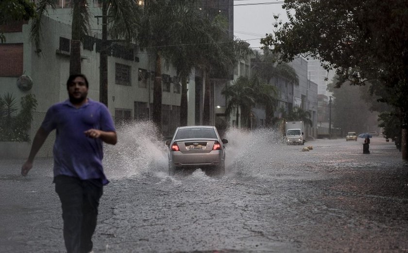 Cidade de São Paulo está em estado de atenção para alagamentos