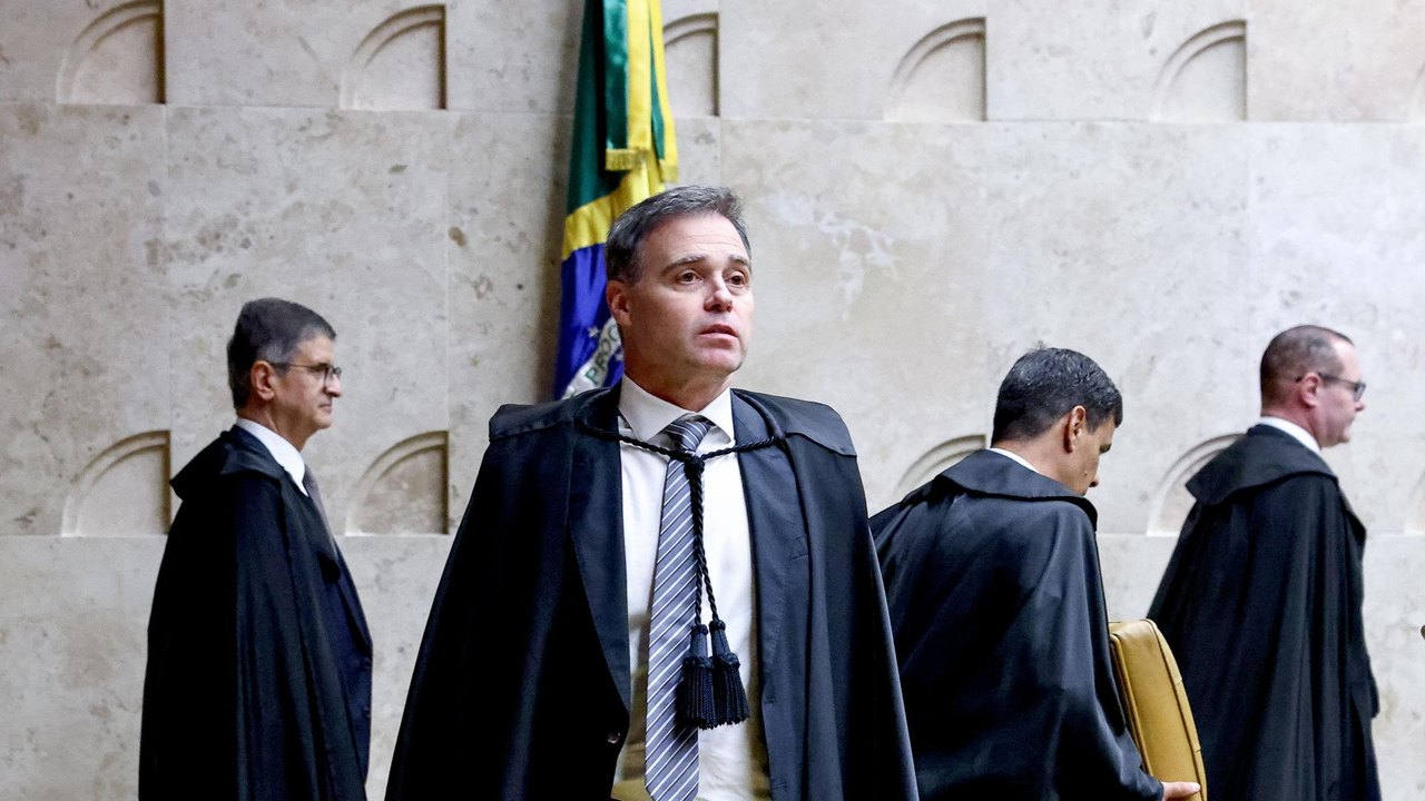 André Mendonça anuncia saída de instituto com 54 contratos sem licitação