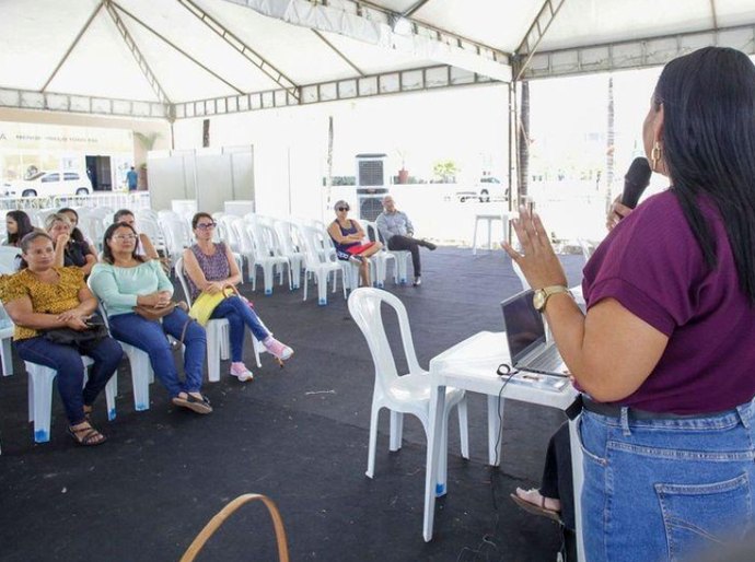 Emprega Delas capacita mulheres e promove acesso ao mercado de trabalho