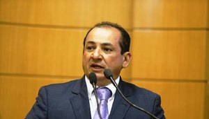 Prefeito Valmir Monteiro