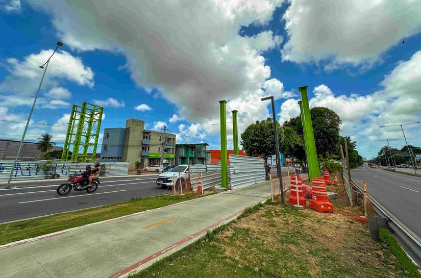 Instalação de passarela fecha trecho da Av. Durval de Góes Monteiro nos dias 1º, 8 e 9 de novembro