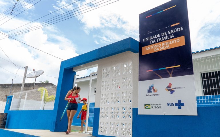 Prefeitura descentraliza serviços de saúde e leva realização de exames para unidades da zona rural