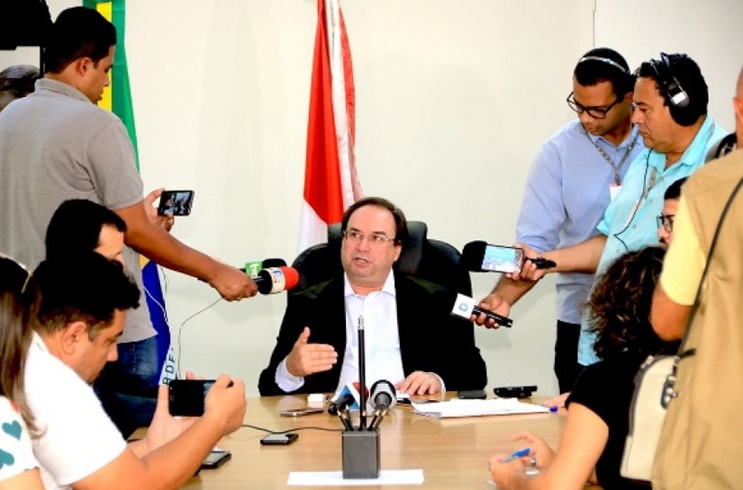 Governo anuncia concurso para 850 vagas na rede estadual de ensino