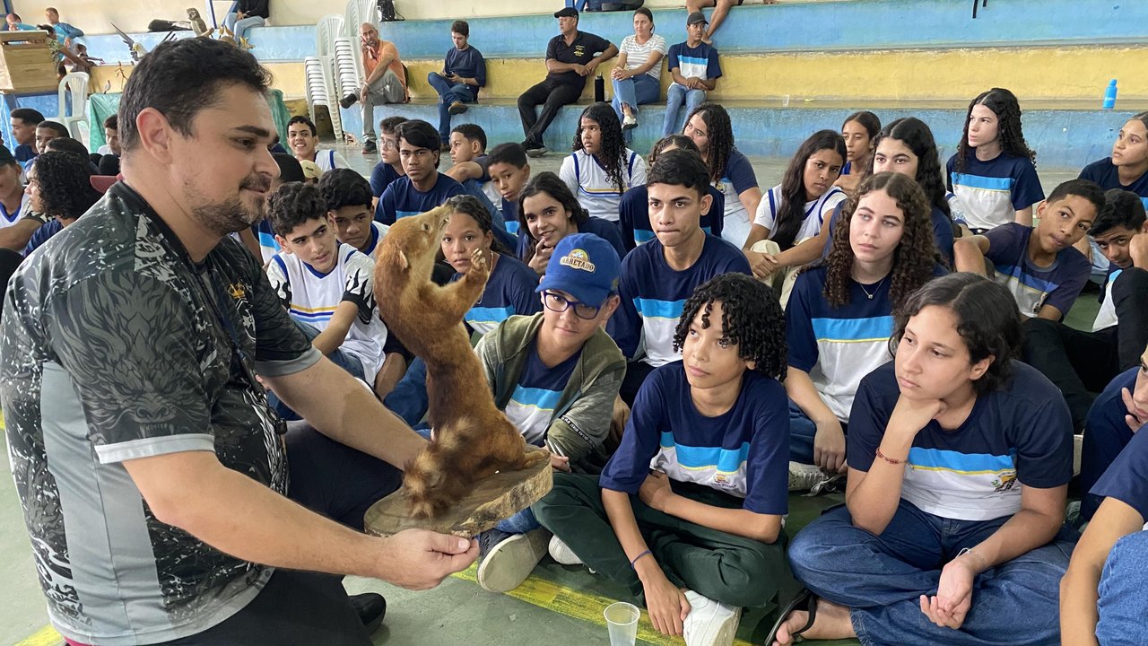 Estudantes de Água Branca celebram 14 anos do REVIS Morros do Craunã e do Padre com ações ambientais