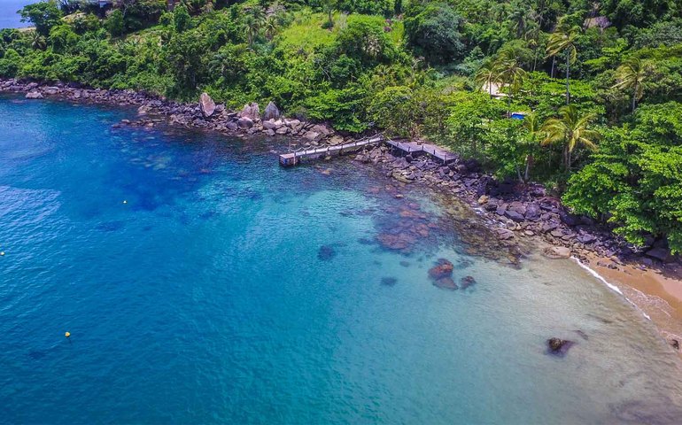 Barco que havia desaparecido é achado em Ilhabela