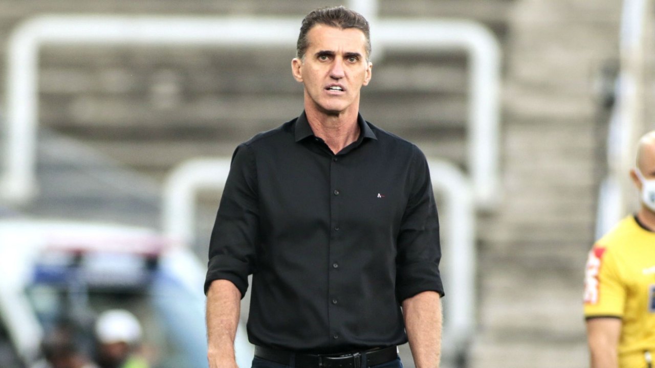 Diretoria do Corinthians defende trabalho de Mancini e evita falar de reforços