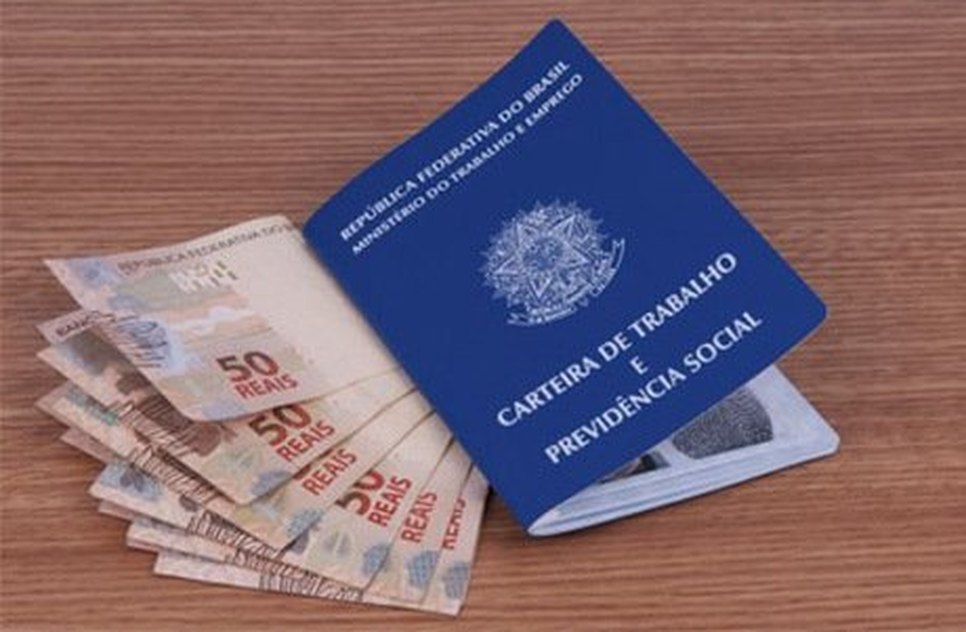 CARTEIRA E DINHEIRO
