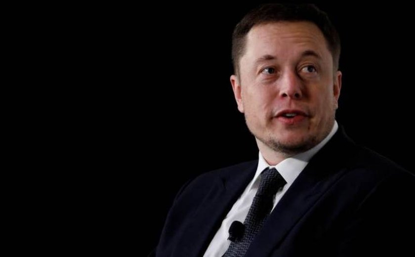 Após escândalo, Elon Musk exclui páginas da Tesla e SpaceX do Facebook