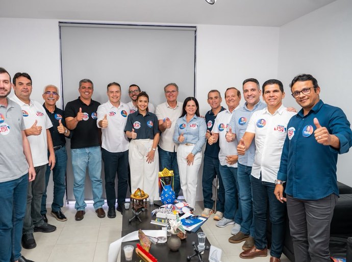 Prefeitos filiados ao Republicanos reforçam apoio a Renan Filho