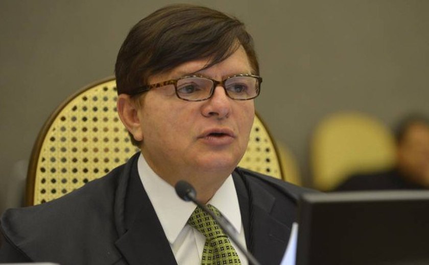 Ação sobre chapa Dilma-Temer não pode ser infinita, diz relator no TSE