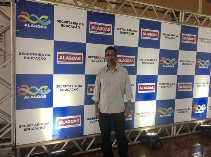 Secretário de Educação de Ibateguara acompanha lançamento de projeto