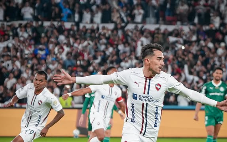 LDU faz 3 a 0 e complica o Palmeiras na semifinal da Libertadores