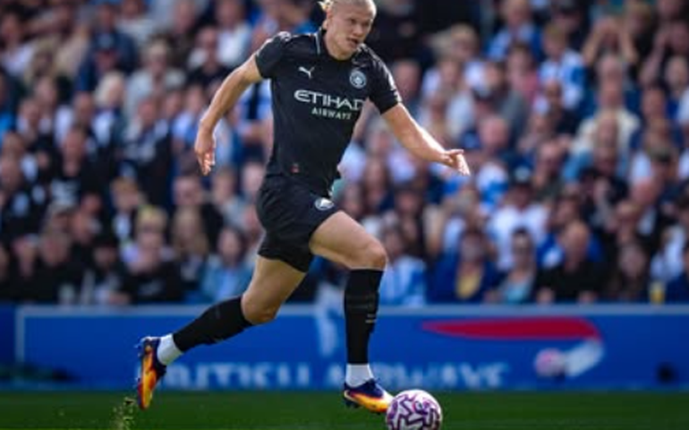 Haaland sofre acidente em ônibus que transportava elenco da Noruega e leva três pontos na boca