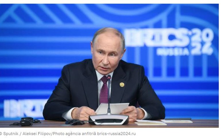 Vladimir Putin, presidente da Rússia, fala com a imprensa sobre resultados da Cúpula do BRICS