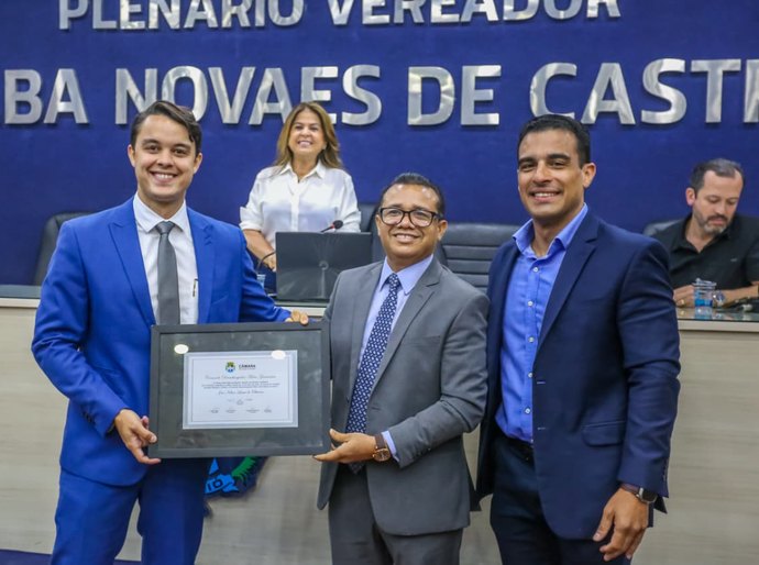Câmara reconhece trajetória do ex-vereador e pastor Oliveira Lima com Comenda Mário Guimarães