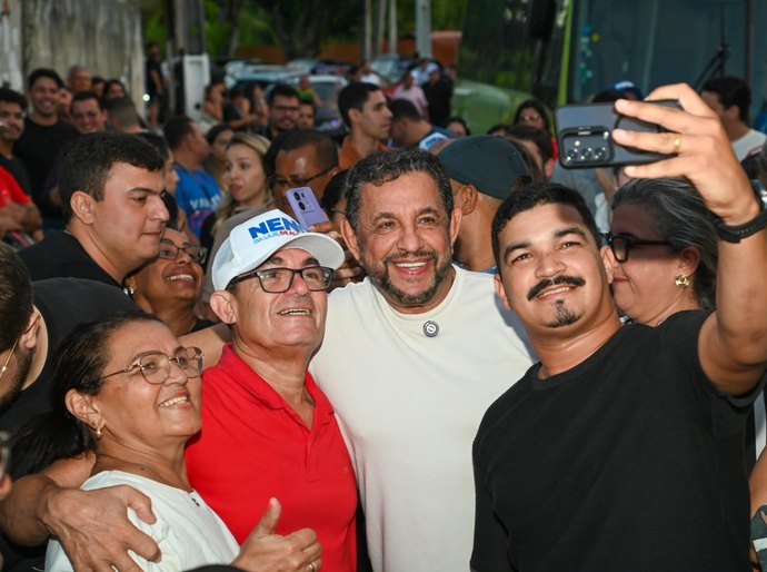 Neno da Laje lança candidatura com carreata em São José da Laje