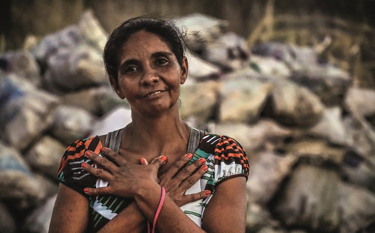 Projeto Relix estreia exposição em homenagem a catadoras em Maceió