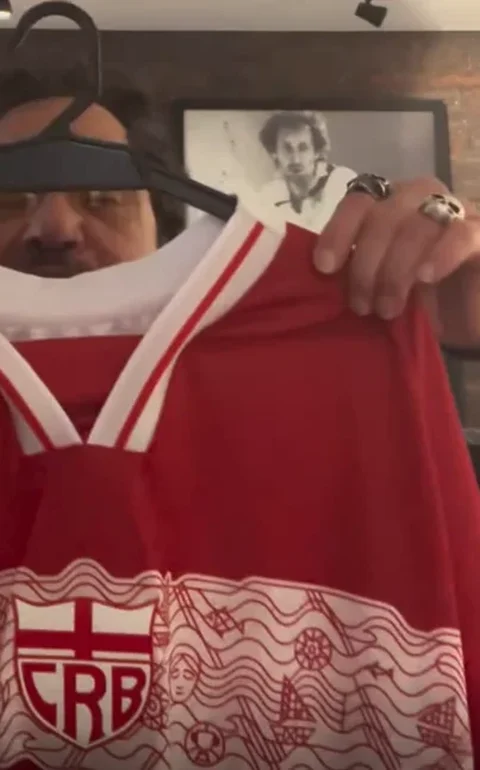 Casagrande parabeniza CRB pelo título alagoano e revela que ganhou carteira de sócio-torcedor do clube