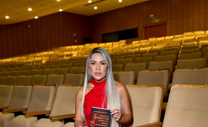 advogada criminalista lança livro sobre atuação estratégica em casos de violência doméstica