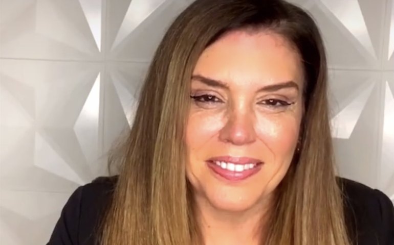 Simony sobre feat entre seu filho e a cantora Emilia Pedersen: “Acho incrível”