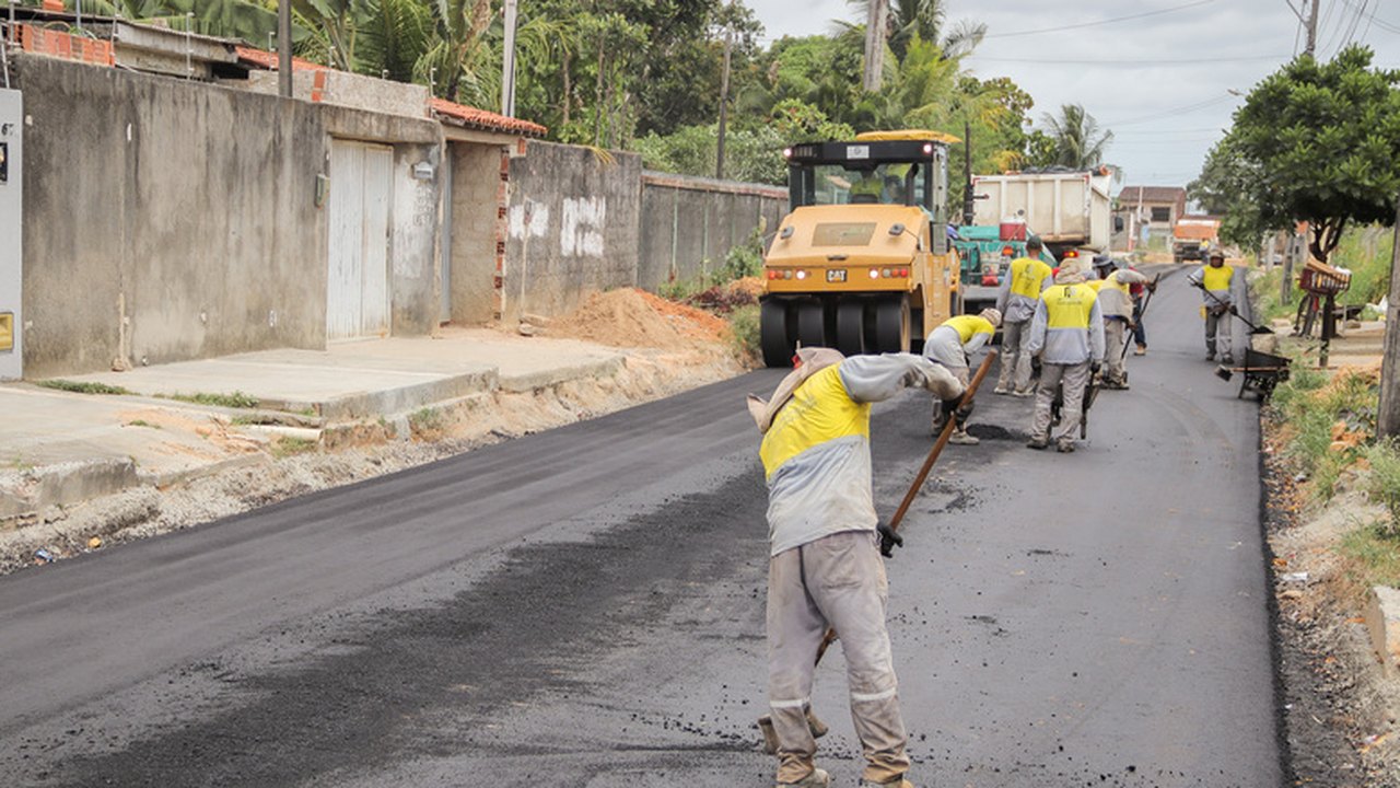 Maceió Tem Pressa: Prefeitura pavimenta mais de 2.843 m² na Cidade Universitária